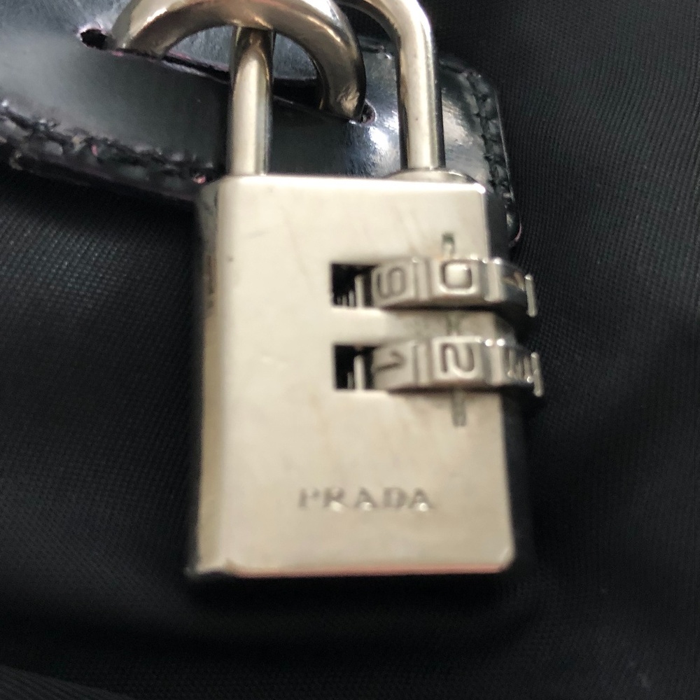 PRADA Tracolla Vela Nero Tote EUC! - Picture 11 of 13